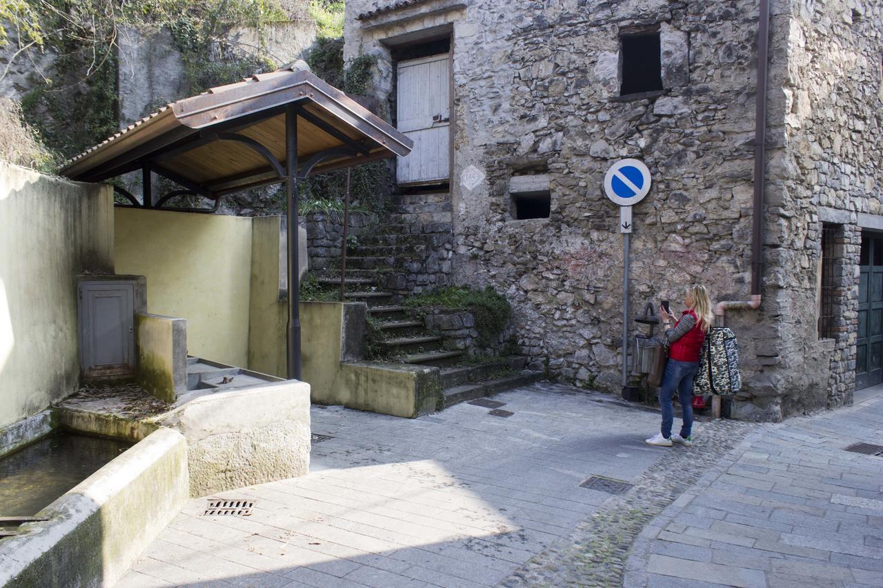 Casa Madali' - Nel Borgo Daire Marone Dış mekan fotoğraf