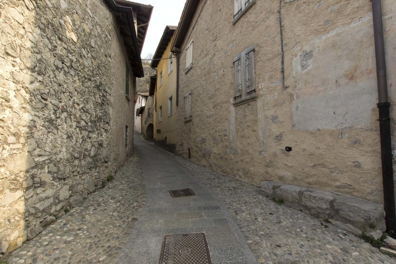 Casa Madali' - Nel Borgo Daire Marone Dış mekan fotoğraf