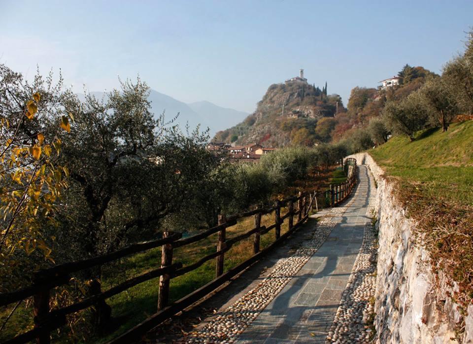 Casa Madali' - Nel Borgo Daire Marone Dış mekan fotoğraf
